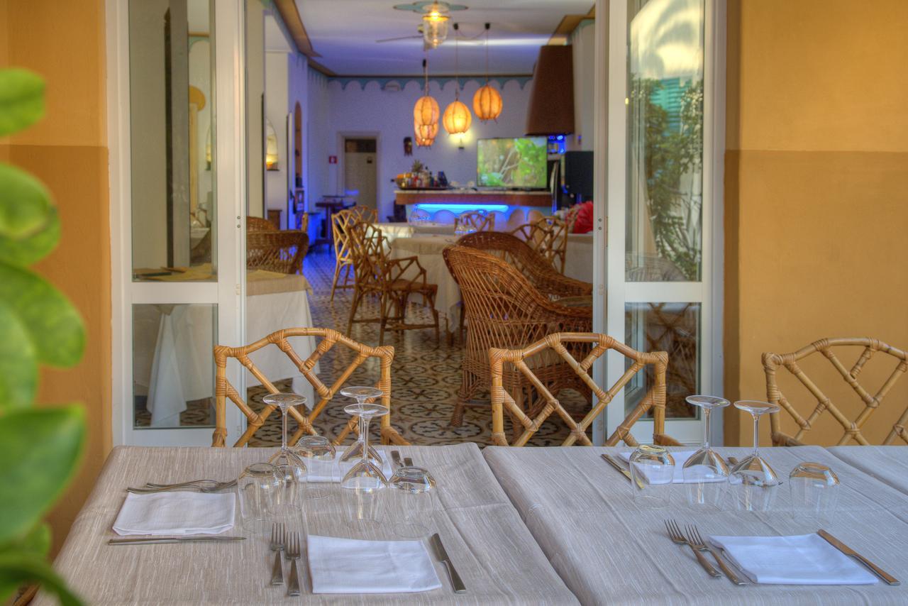 Hotel Arabesque Varigotti Extérieur photo