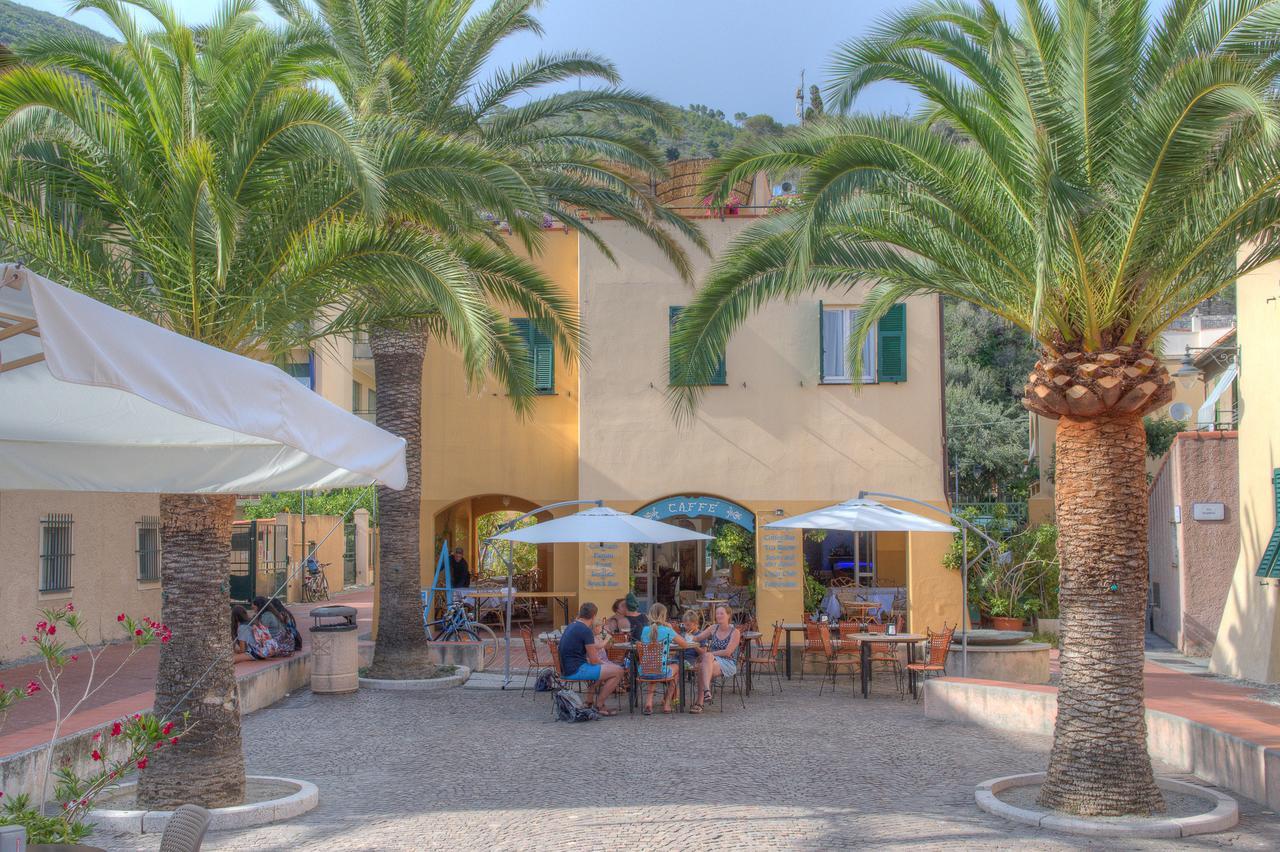 Hotel Arabesque Varigotti Extérieur photo