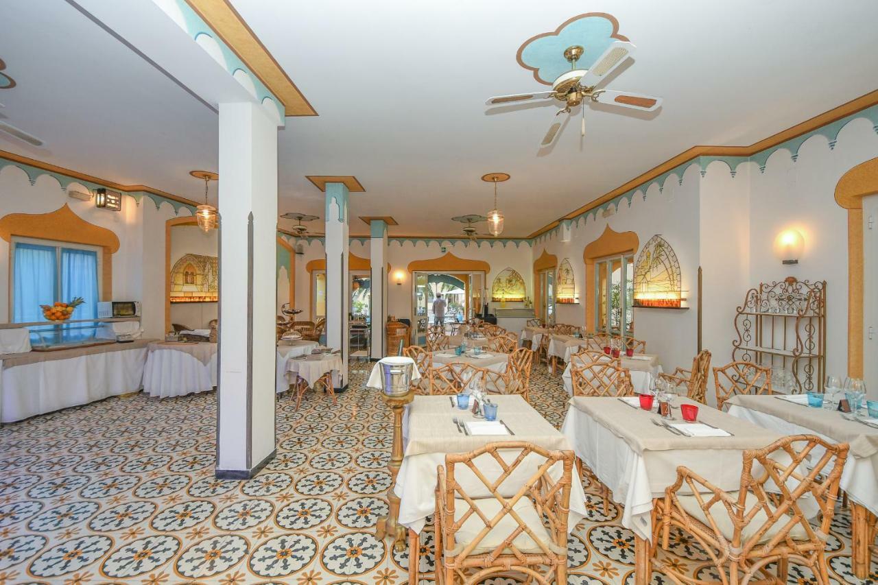 Hotel Arabesque Varigotti Extérieur photo