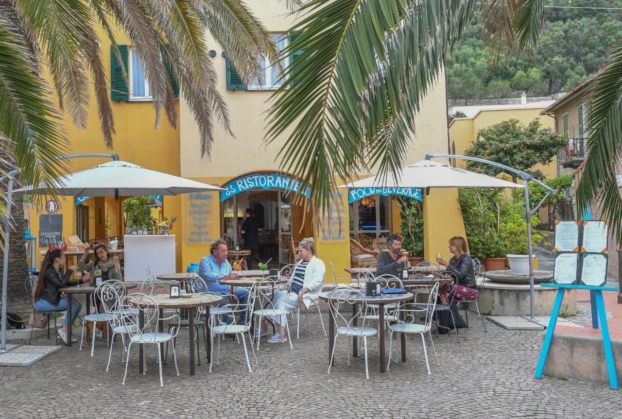 Hotel Arabesque Varigotti Extérieur photo