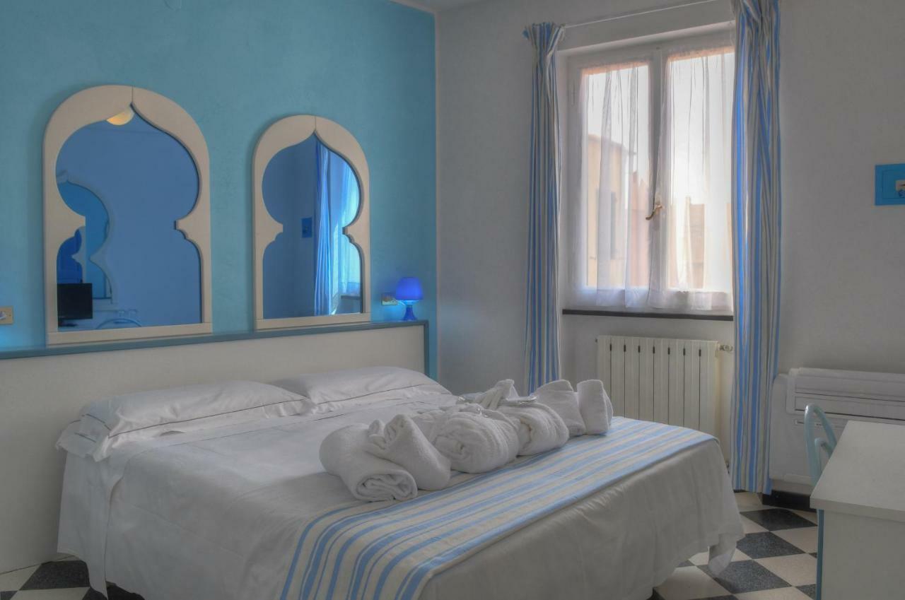 Hotel Arabesque Varigotti Extérieur photo